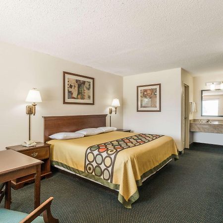 Super 8 By Wyndham Slidell Hotel Exterior photo