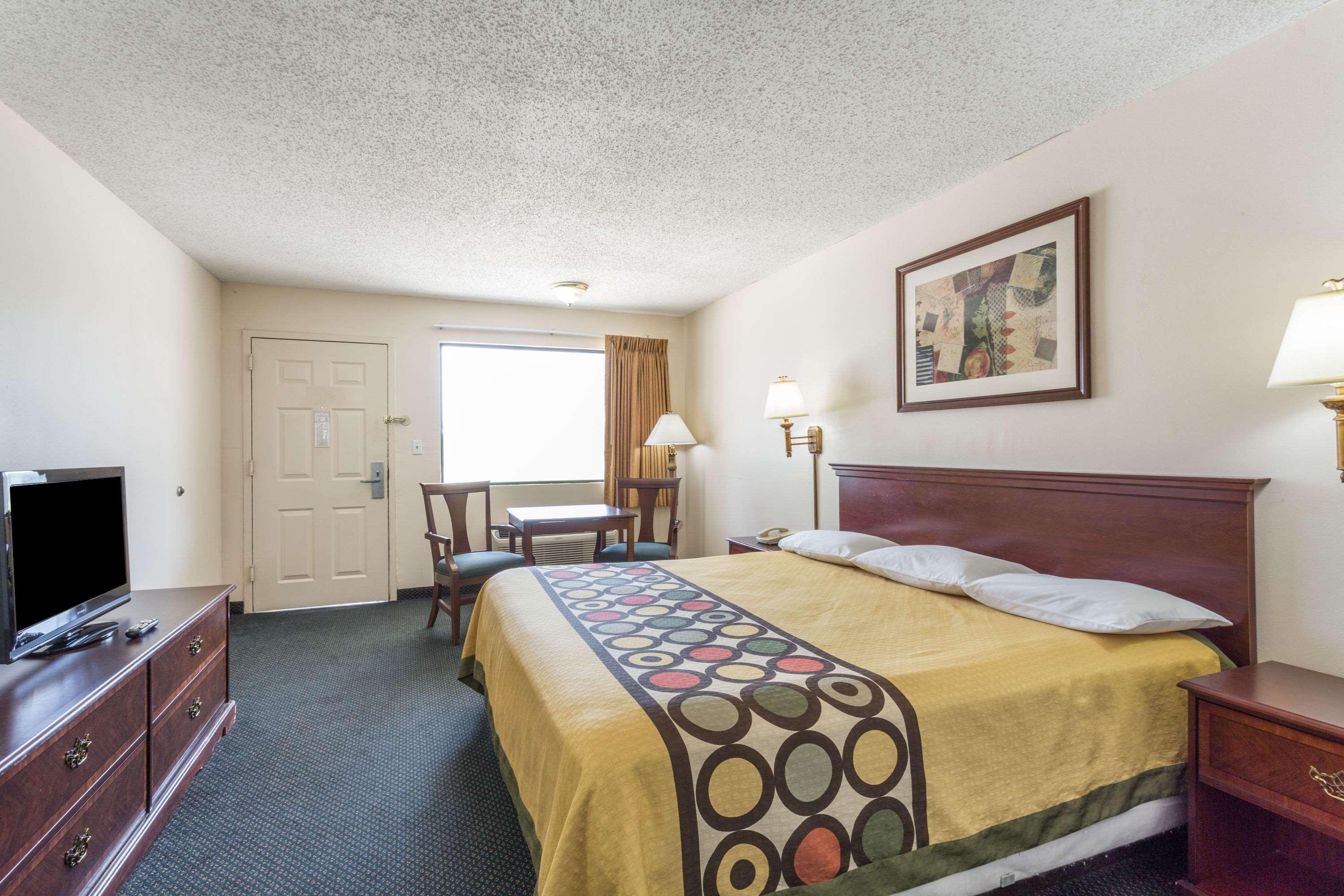 Super 8 By Wyndham Slidell Hotel Exterior photo