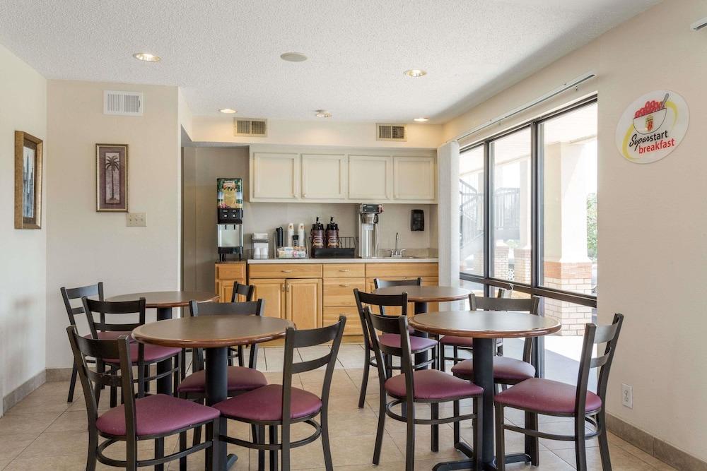 Super 8 By Wyndham Slidell Hotel Exterior photo